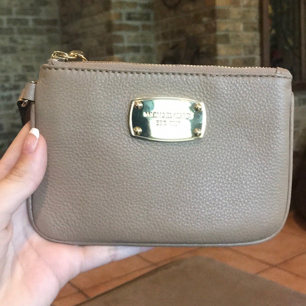 Michael Kors Wristlet
